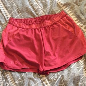 NWT under armor shorts- M